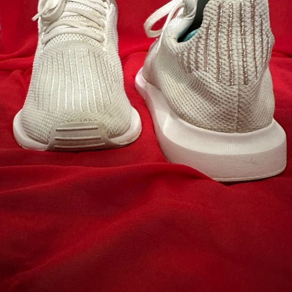 Adidas Mens Swift Run X Triple White Running Shoes Sneakers Size 11 great condit - Picture 5 of 11